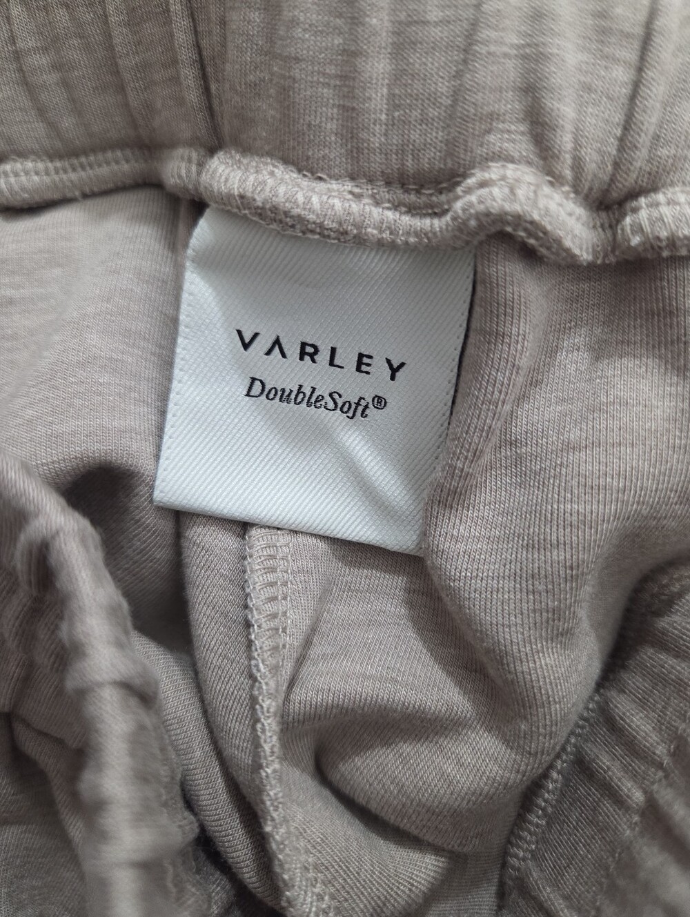 NWT Varley x Anthropologie Atrium High Rise Short Doublesoft Taupe Size Medium - Picture 6 of 11
